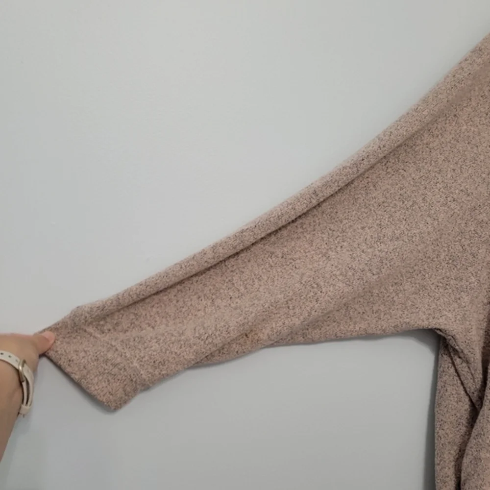 FP Beach Women's‎ Oversized Relaxed Fit Sweater Size L Cream Grey Neutral Comfy